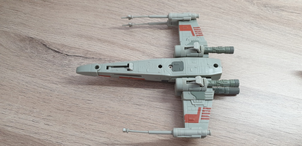 Vaisseau Medium Starfighter et figurine - Star Wars Jazwares