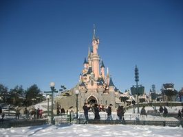 Chateau Disneyland Paris sous la neige